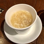 中華料理 頤和園 天神店 - フカヒレ入りアサリのロワイヤルスープ(飲み放題付き 3,500円のコース)