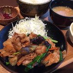 極楽湯 食事処 - ランチ 豚とナスのスタミナ定食 750円税抜