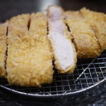 Imakatsu - 特選ロースかつ断面