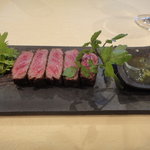 トゥ・ラ・ジョア - 上州牛の初夏ソース（絶妙な火入れ、６月）