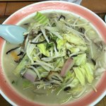 浜ちゃんぽん - チャーハン定食@900のちゃんぽんはミニになりますが+50で普通サイズにしてもらってます。