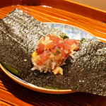 銀座 しのはら - マグロとべったら、雲丹の手巻鮨