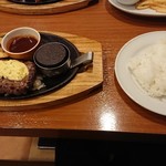 ココス - 料理写真:シスコ風 ビーフハンバーグステーキ 洋風セット