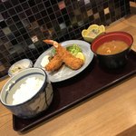 Yaotama - 海老フライ定食９８０円 税込