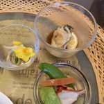 創作おうどん　遊佳 - 酢牡蠣とタコとアボガドの酢の物