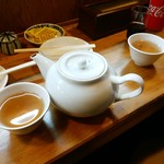Shanhai Tenshin Yoen - 飲茶