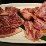 備長炭焼肉 えん - 上ハラミ、カルビ