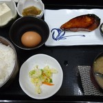 花膳 - ブリの照焼定食600円