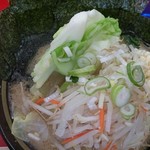 家系ラーメン王道 いしい - 野菜♪たっぷり