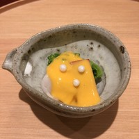 旬彩天 つちや - 先付イタヤガイ 近江こんにゃく 菜の花 黄身酢
