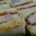 とんかつ マンジェ - 持ち帰りのカツサンド