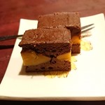 りょうりや 御旅屋 - 干し柿のガトーショコラ