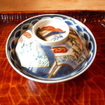 光安 - 蓋付きのお茶碗です