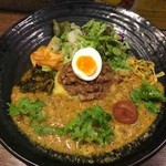 SPICY CURRY 魯珈 - ろかプレート(梅と蓮根の羊白湯キーマ) 