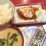 Kasa Bino - ブリ照り定食７００円