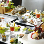 回転展望レストラン 東風と海 - 料理イメージ（夏）