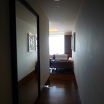 ザ・プリンスギャラリー 東京紀尾井町 - 大きな鏡があります。