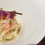 馳走 啐啄一十  - ④毛蟹(北海道襟裳岬産)と本ミル貝(山口県産)を土佐酢で。
      色鮮やかな一品、土佐酢を掛けてしっかり混ぜて頂きます。
      春になって若い毛蟹の柔らかく甘みのある身と本ミル貝のコリコリした食感と旨みが美味しい