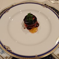 仏蘭西料理　N - フレッシュフォアグラのポワレ 苺のタルトレット