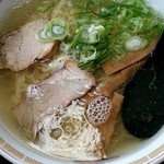 Rairaiken - ラーメン(塩)680円