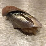 鮨 真菜 - こはだ