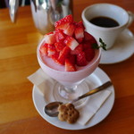 Ryu-my Cafe - 苺のヨーグルトムース