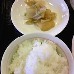 玉林酒家 - ライス、ザーサイです（２０１１年６月）。