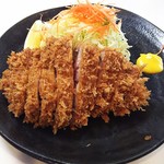 まるやま食堂 - 肩ロースとんかつ定食1500円