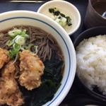 セントレア食堂 黒潮 - 日替り麺定食（唐揚げそば）