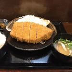 キセキ食堂 - ろーすかつ定食230g1080円