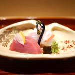 銀座 しのはら - 造里　玄界灘の平目、アオリイカ、長崎定置の鮪