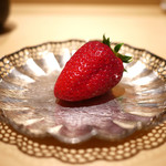 銀座 しのはら - 水菓子　苺（古都華）