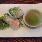 クアン・アンゴン - 海老と野菜の生春巻き