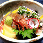 Takenawa special seafood rice bowl