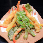 Assorted seafood and vegetable Tempura