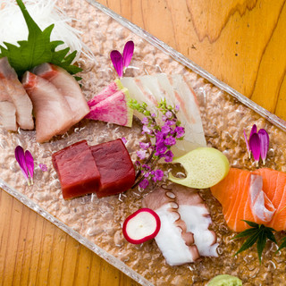 Enjoy seasonal vegetables and fresh fish from Akashi Hiruami!