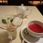 ナチュラルダイエットレストラン NODO - 完熟トマトパフェ、デトックスブレンドティ