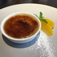 ワカヌイ グリル ダイニング バー 東京 - 本日のデザート　紅茶のブリュレ
