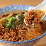 Men Doraku Kaguraya - 鶏白湯スープの神楽や担々麺
