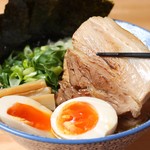 Men Doraku Kaguraya - 濃潤白湯鶏そばの全部のせセット