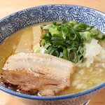 Men Doraku Kaguraya - 濃潤白湯鶏そば