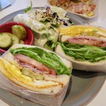 cafe PAN THE SWEET - クラブサンドイッチ(클럽 샌드위치) 7500ウォン