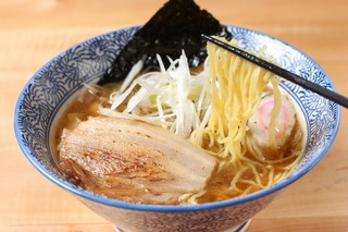 麺道楽 神楽や - 神楽や中華そば清湯スープ