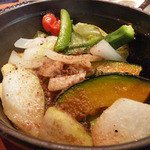 UOKIN PICCOLO - 初夏野菜９種のストーブ蒸し　５８０円