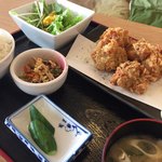 三ツ星ザンギ 居酒屋店 - ザンギ定食。680円。