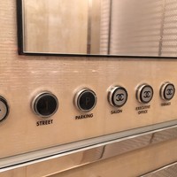 ベージュ アラン・デュカス 東京 - 
