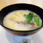 和久 - 2.鯛と海老芋と菜の花の白味噌椀('18年2月の4500円コース)