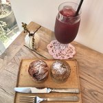 ✿ざくろ&ビルベリージュース 550円(税込)
          ✿あんこと抹茶風味のタルトマフィン  300円(税込)
          ✿苺のタルトマフィン 300円(税込)