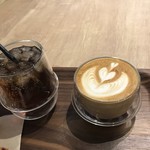 Essence cafe - ジンジャーエール、カプチーノ