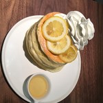 えぐぅ～ カフェ - ハニーレモンパンケーキ
